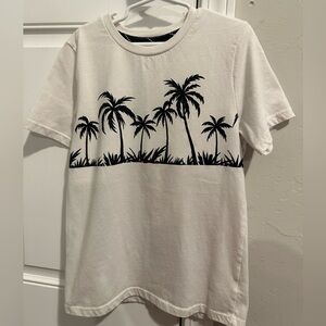 Art Class Size Medium 8/10 boys white and black palm tree short sleeve tshirt